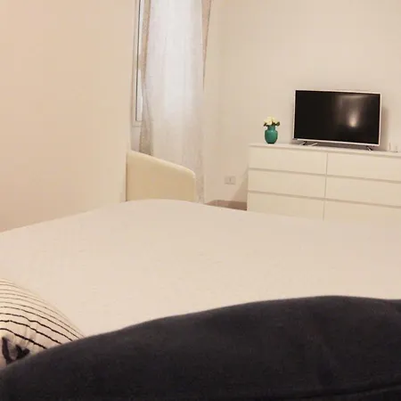 Flat Lägenhet